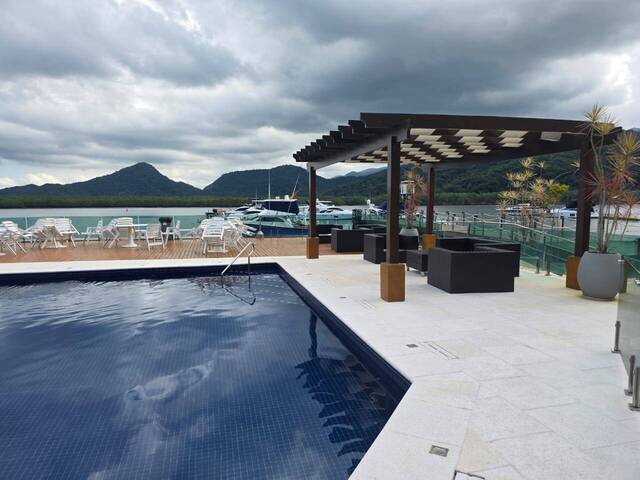 #10 - Casa para Venda em Guarujá - SP